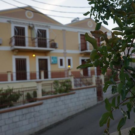 Villa Pinotsi Simi Dış mekan fotoğraf